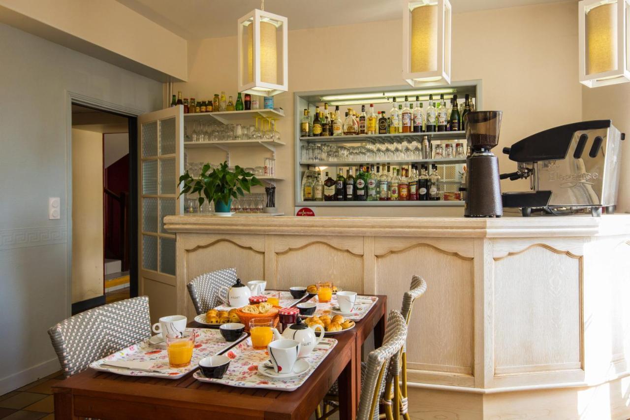 Cit'Hotel Le Commerce Saujon Zewnętrze zdjęcie