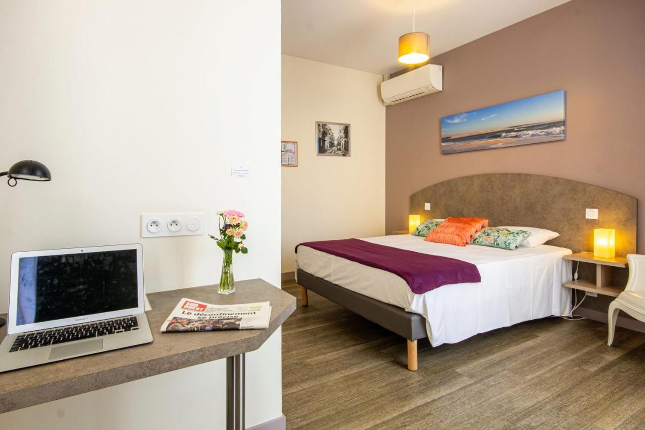 Cit'Hotel Le Commerce Saujon Zewnętrze zdjęcie